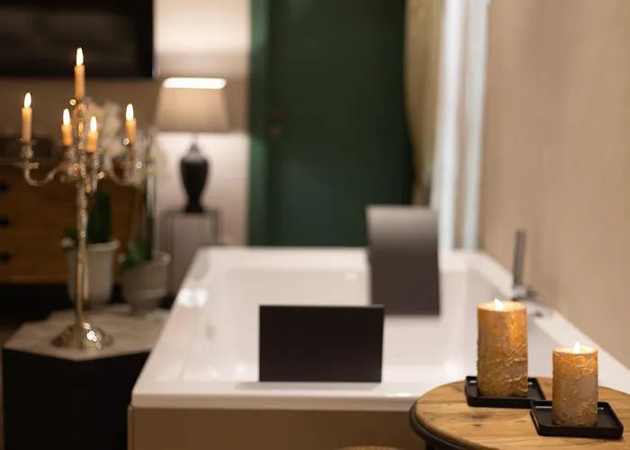 Corte Rossetti Relax Assoluto E Luxury Urban ベッド・アンド・ブレックファスト カザルボルディーノ