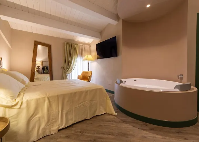 Corte Rossetti Relax Assoluto E Luxury Urban ベッド・アンド・ブレックファスト 4*